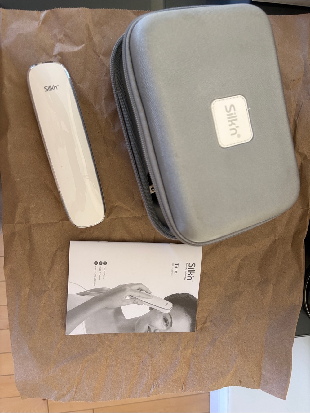 Silk'n White Facial Skincare Device with Gray Travel Case